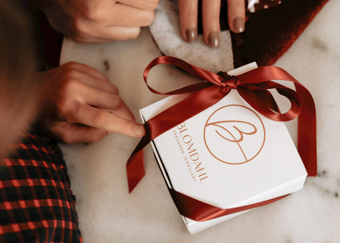 Pierwsze kolczyki pod choinkę